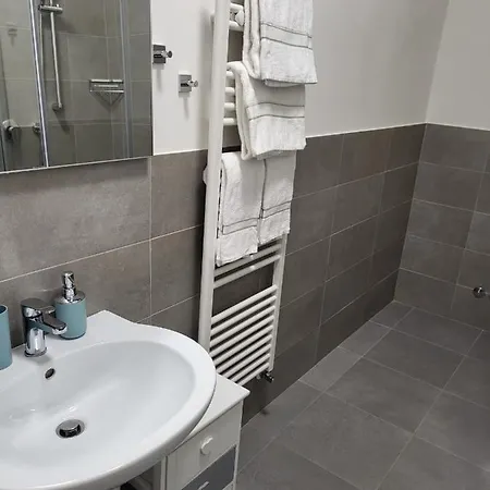 G&g Apartamento Florença